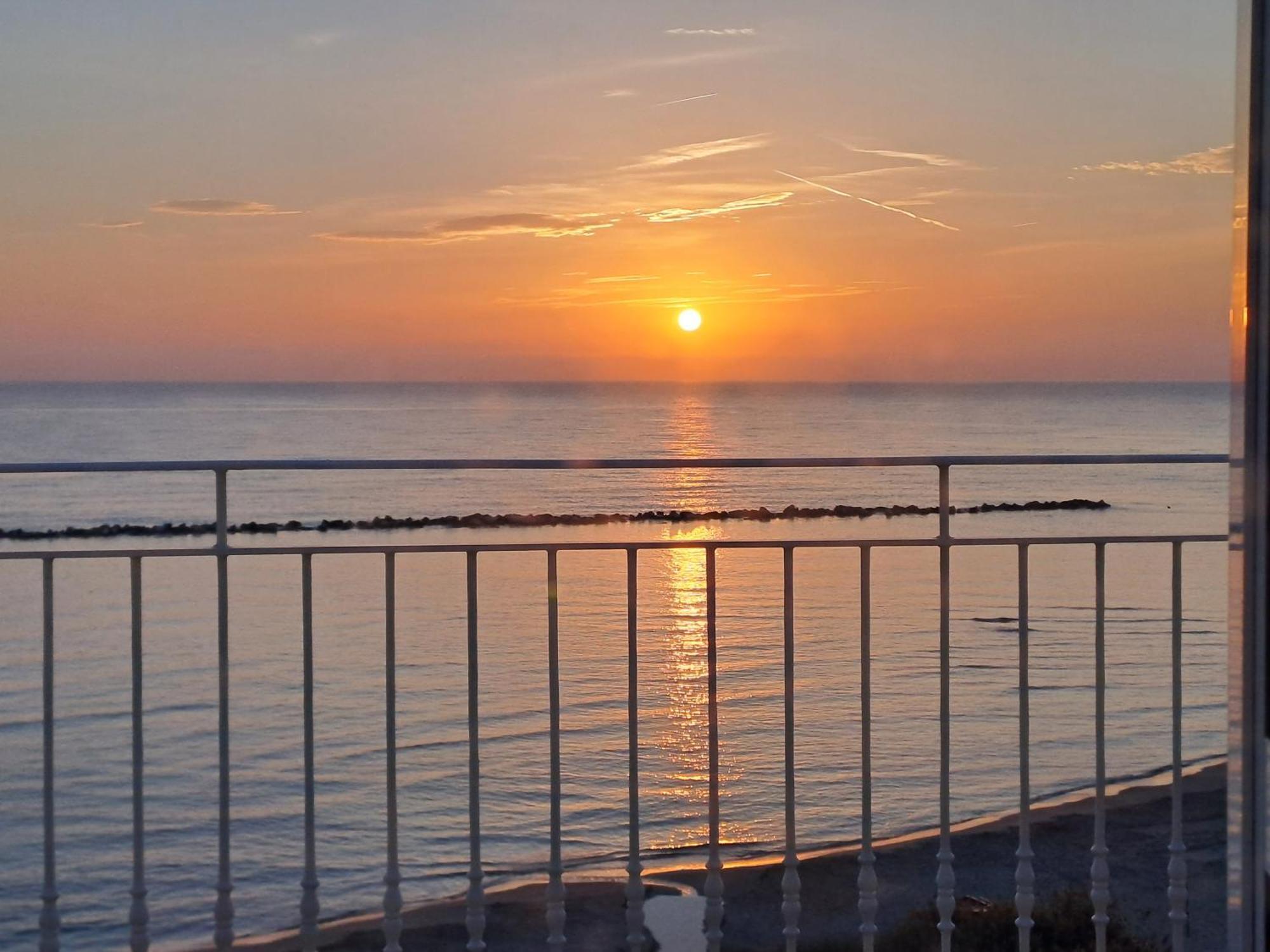 شقة Attico Fronte Mare مارتينسيكورو المظهر الخارجي الصورة